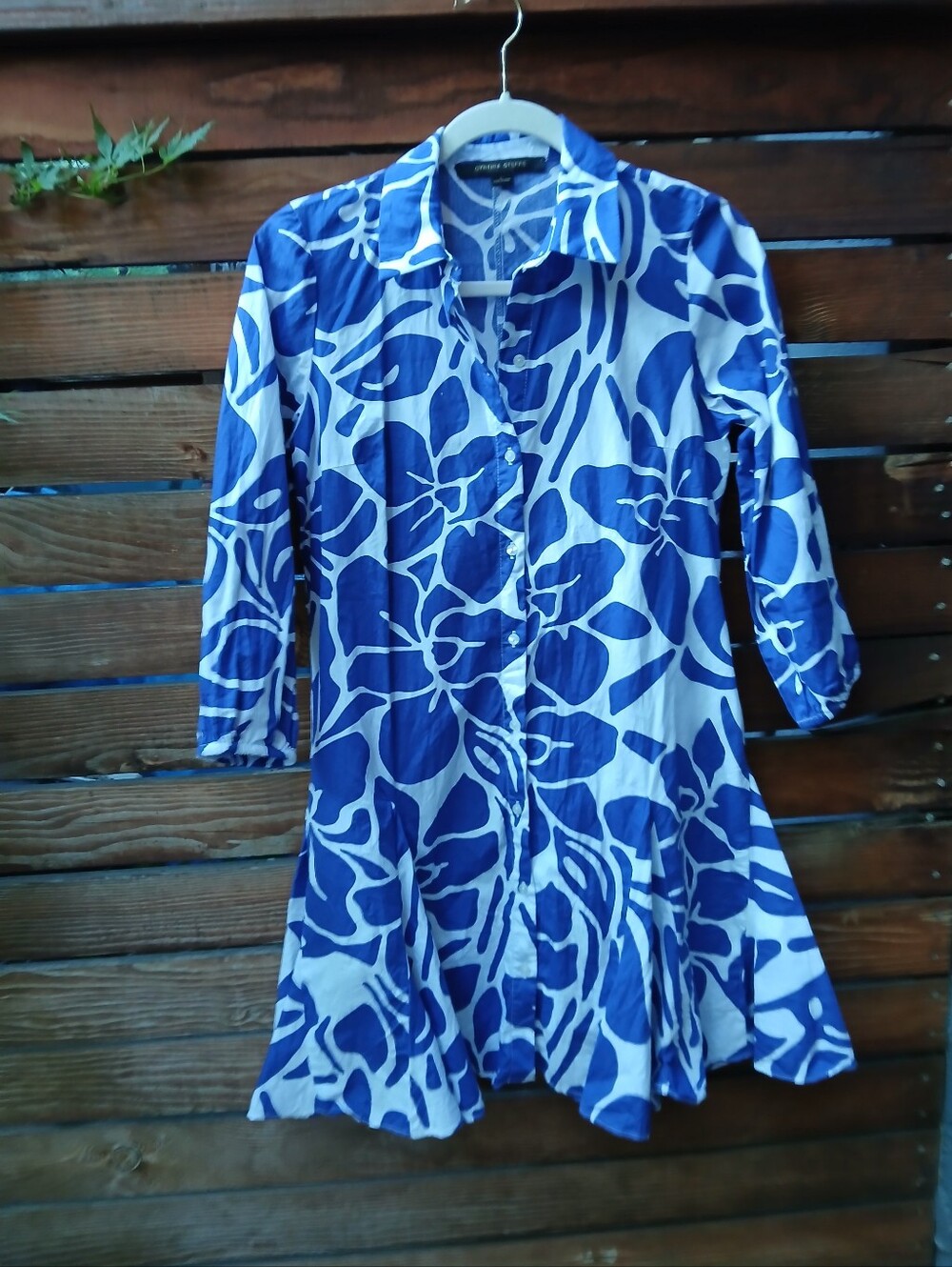 Cynthia Steffe White Dress with Blue Floral Print Size S